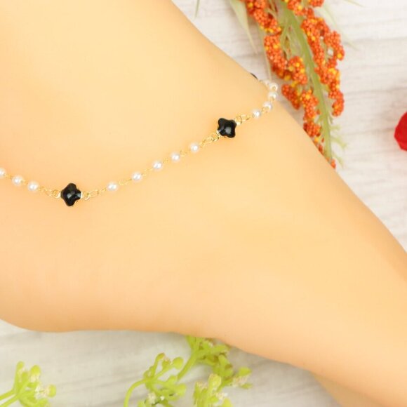 "Handmade Anklet – Elegant & Delicate Jewelry for Women | UNVRC1346 - Picture 8 of 10